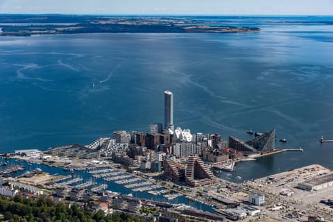 Nearby landmark, Day, Natural landscape, Bird's eye view, City view, Sea view