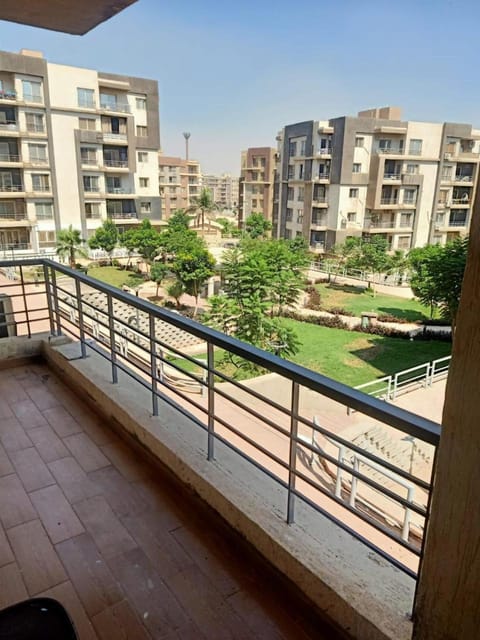 شقه مفروشه فى التجمع Apartment in New Cairo City