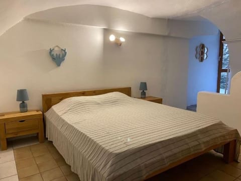 Gîte de 4 ou 5 personnes le Chatus Apartment in Les Vans