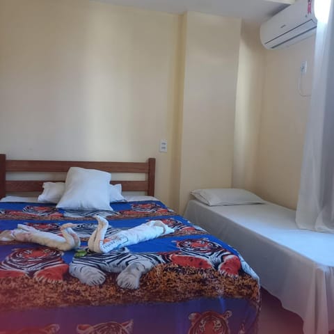 Bed, Photo of the whole room, air conditioner