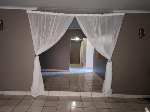 Neyang 2 Apartment in Gauteng