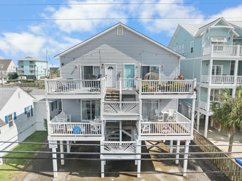 Carolina Breeze Carolina Beach Condo House in Carolina Beach