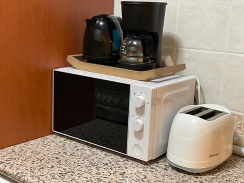 Coffee/tea facilities, Kitchen or kitchenette, toaster