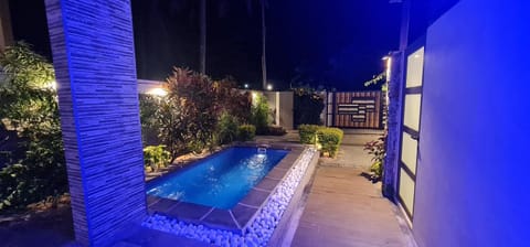 Night, Garden, Pool view