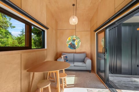 Tinyhome Lakeside Hideaway Villa in Rotorua