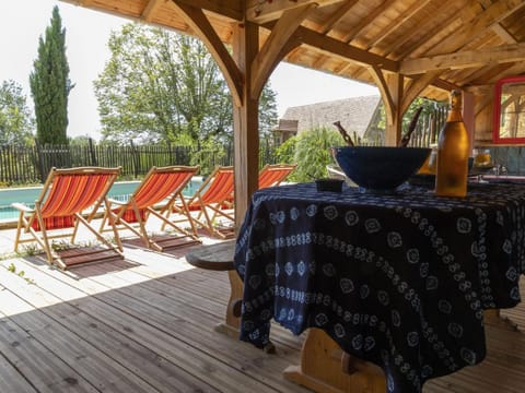 Demeure rustique avec piscine naturelle et jardin, idéale pour familles - FR-1-616-439 House in Le Bugue