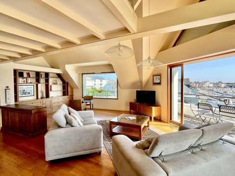 Étel - Duplex lumineux 4 pièces, 132 m², Wifi - FR-1-479-179 Apartment in Étel