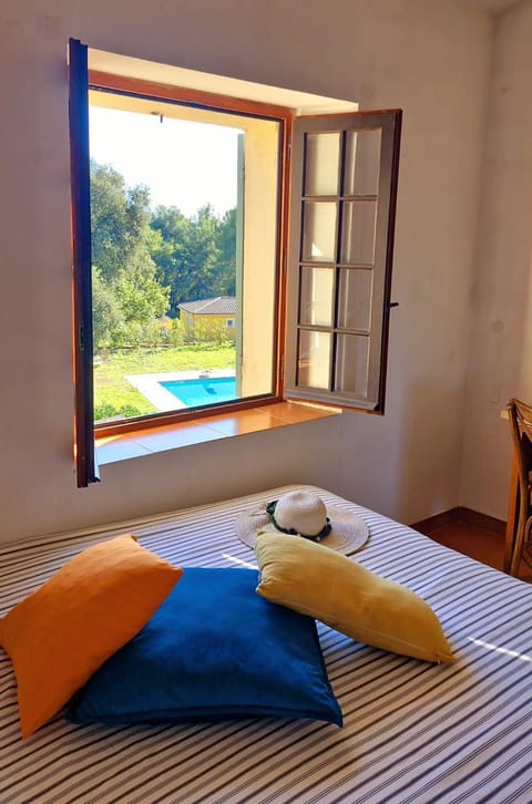 Bedroom, Pool view