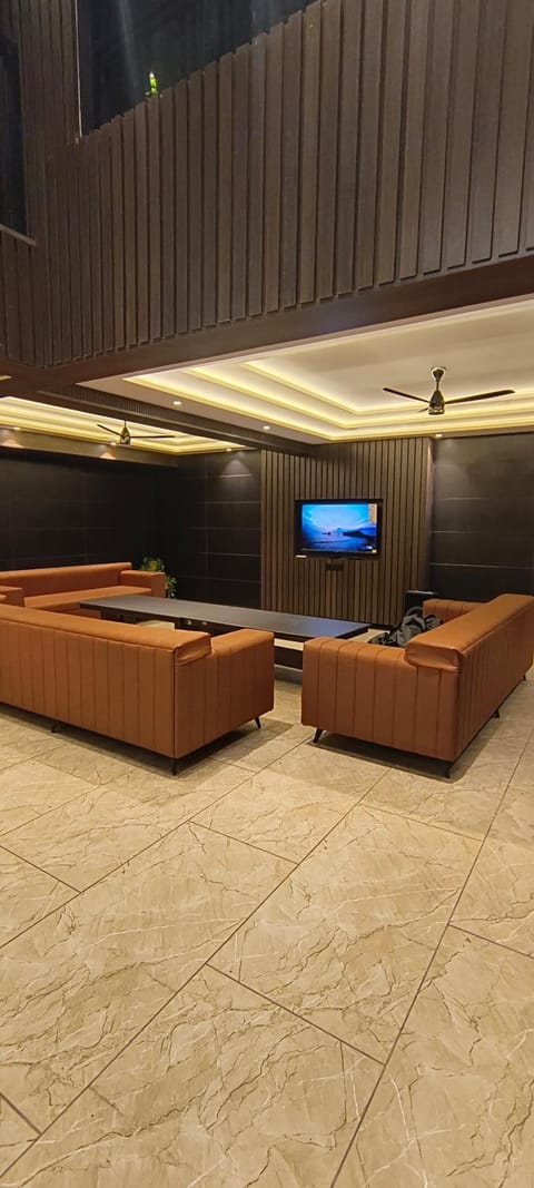 Communal lounge/ TV room, TV and multimedia