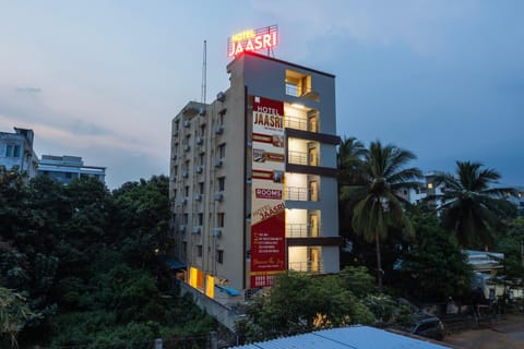 HoteI Jaasri Hotel in Visakhapatnam