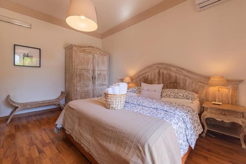 Villa Salvarezza Bed and Breakfast in Noli