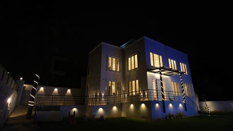 Ecr London Villa Apartment in Chennai