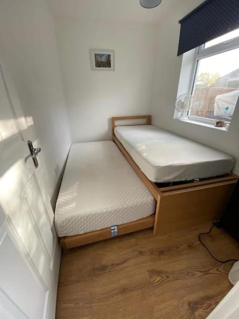 Comfortable stay in Wembley Apartment in Wembley