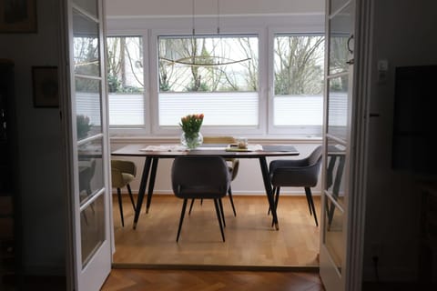 Dining area, sunbed