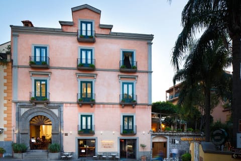 Palazzo Marziale Alojamiento y desayuno in Sorrento