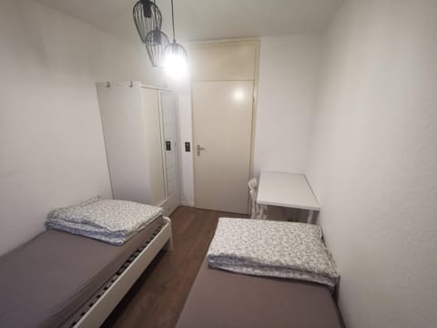 2-Zimmer Wohnung 10min to Fair - max 5 Personen Apartment in Hanover