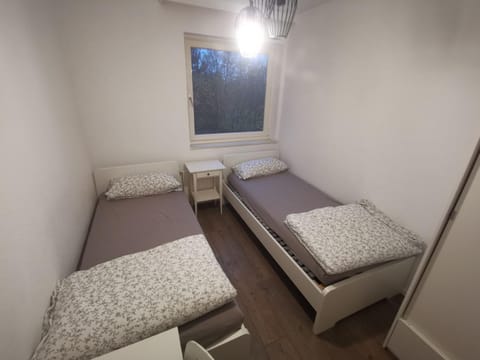 2-Zimmer Wohnung 10min to Fair - max 5 Personen Apartment in Hanover