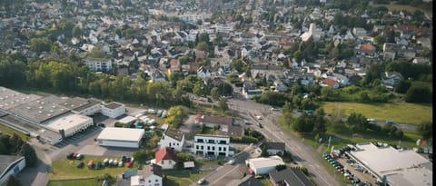 Property building, Day, Neighbourhood, Natural landscape, Bird's eye view, City view, Street view, Location