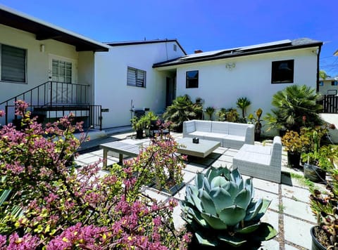 Property building, Patio, Garden, View (from property/room), Garden view