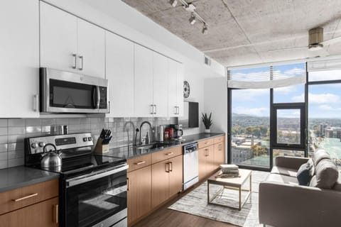 Urban Nest Iron City Studio 13 Apartment in Vestavia Hills