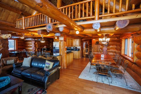 Log Retreat at Fish Creek by Simple Life Rentals House in Door County