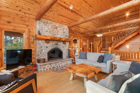 The Log Home of Fish Creek by Simple Life Rentals House in Door County