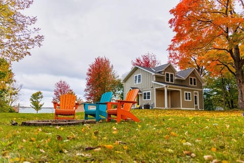 Thenells Beach House by Simple Life Rentals House in Door County