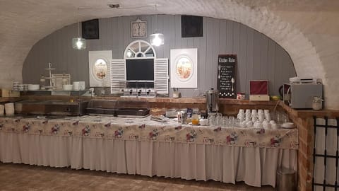 Guest House Romantika Panzio Übernachtung mit Frühstück in Hungary