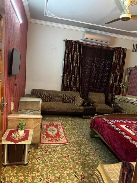 MoonLit Stays Guest House Islamabad Apartment in Islamabad