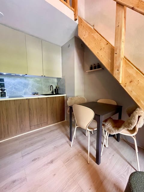 Duplex terrasse Randonnée Montagne La Foux d'Allos 4 à 6 Pers Apartment in Allos