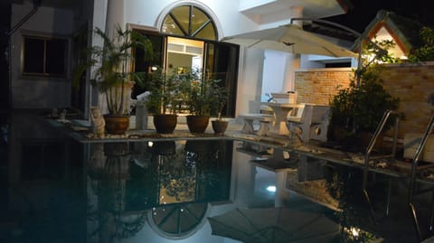 4 Bedroom Superior South Pattaya Gated Villa Beachfront Villa in Pattaya City