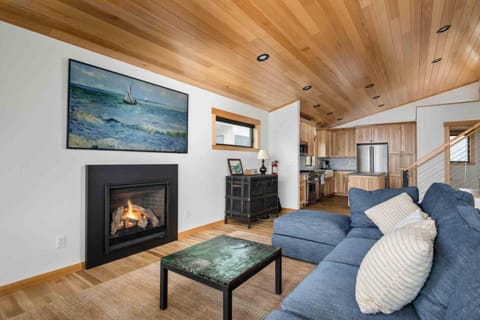 Vitamin Sea. House in Manzanita