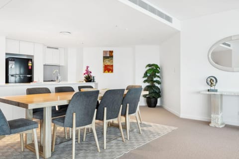 The Sky City Residence Stunning views Apartment in Kangaroo Point