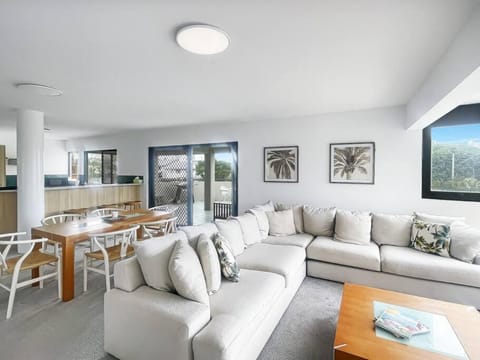 Charming Central Cotton Tree Unit Apartment in Maroochydore