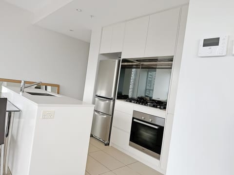 G901S - Bright Zetland Escape with City Views Apartment in Kensington