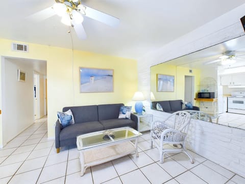 Unit 111- 2br Condo With Heated Pool, Oceanfront House in Cocoa Beach