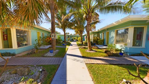 Unit 115 Courtyard Condo In Oceanfront Complex House in Cocoa Beach