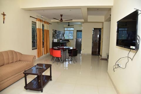 Fieldstone 3 BHK villa with Indoor pool Villa in Benaulim