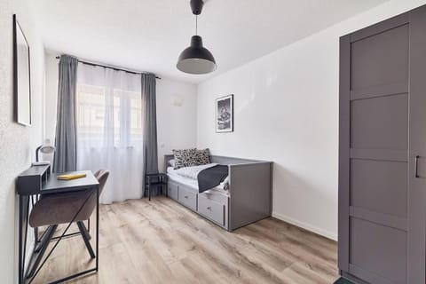 2 Zimmer, Ruhige Lage, Netflix Apartment in Mannheim