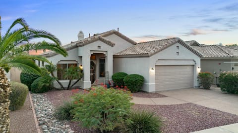 Desert Getaway with Private Pool, Near TPC Golf, Mayo Clinic & Desert Ridge! Scottsdale Sonoran House in Scottsdale