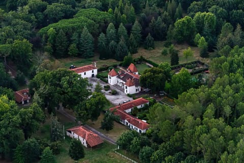 Property building, Bird's eye view, View (from property/room)