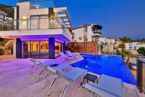 Property building, Patio, View (from property/room), Balcony/Terrace, Swimming pool, sunbed