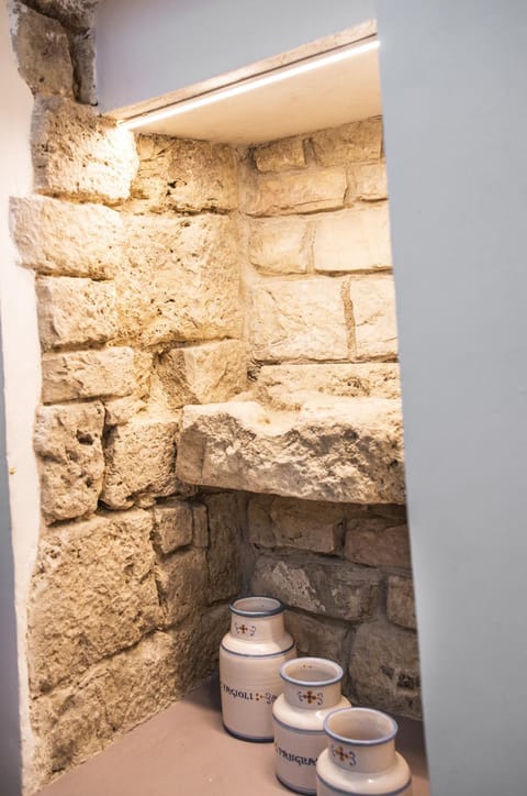 Kitchen or kitchenette, Decorative detail