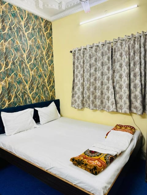 RR Guest House Hotel in Kolkata