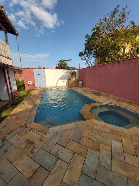 Linda casa com piscina a 100 metros da praia House in Itanhaém