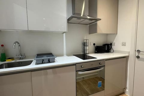 Luxury Studio Flat Hounslow Central Appartement in Isleworth