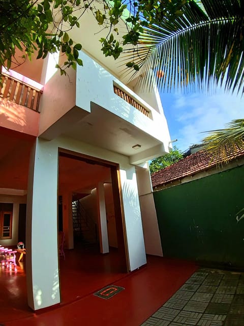 Sasagara Beach Villa Bed and Breakfast in Tangalle