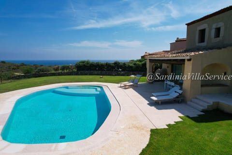 Property building, Patio, Garden, Garden view, Pool view, Sea view, Swimming pool, sunbed