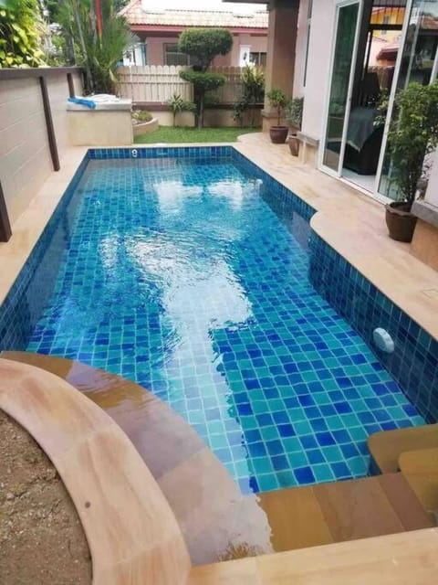 Pool view, Swimming pool