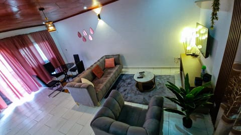 New237 #3 de Luxe Apartment in Yaoundé